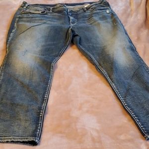 EUC Silver brand cropped jeans